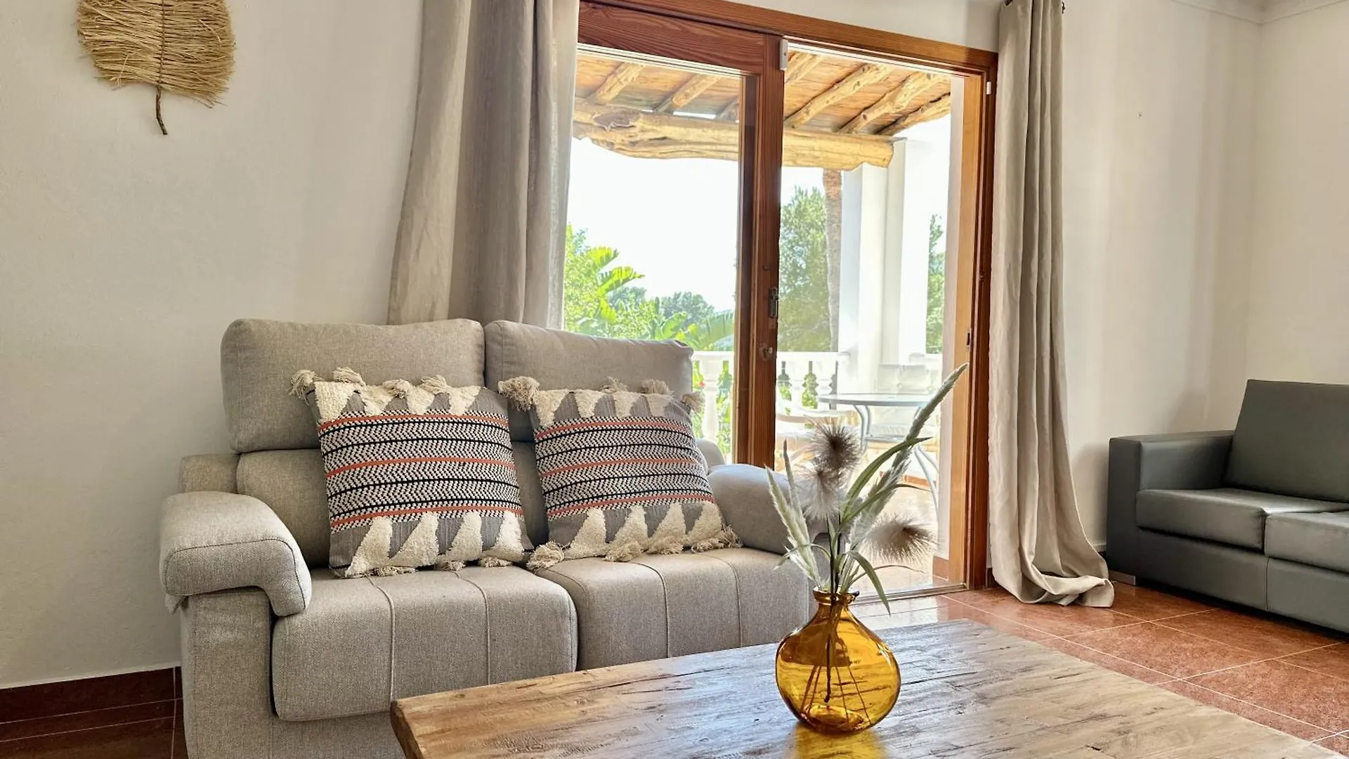 Villa In Playa Den Bossa & Ibiza Town 7Min, Bbq San José