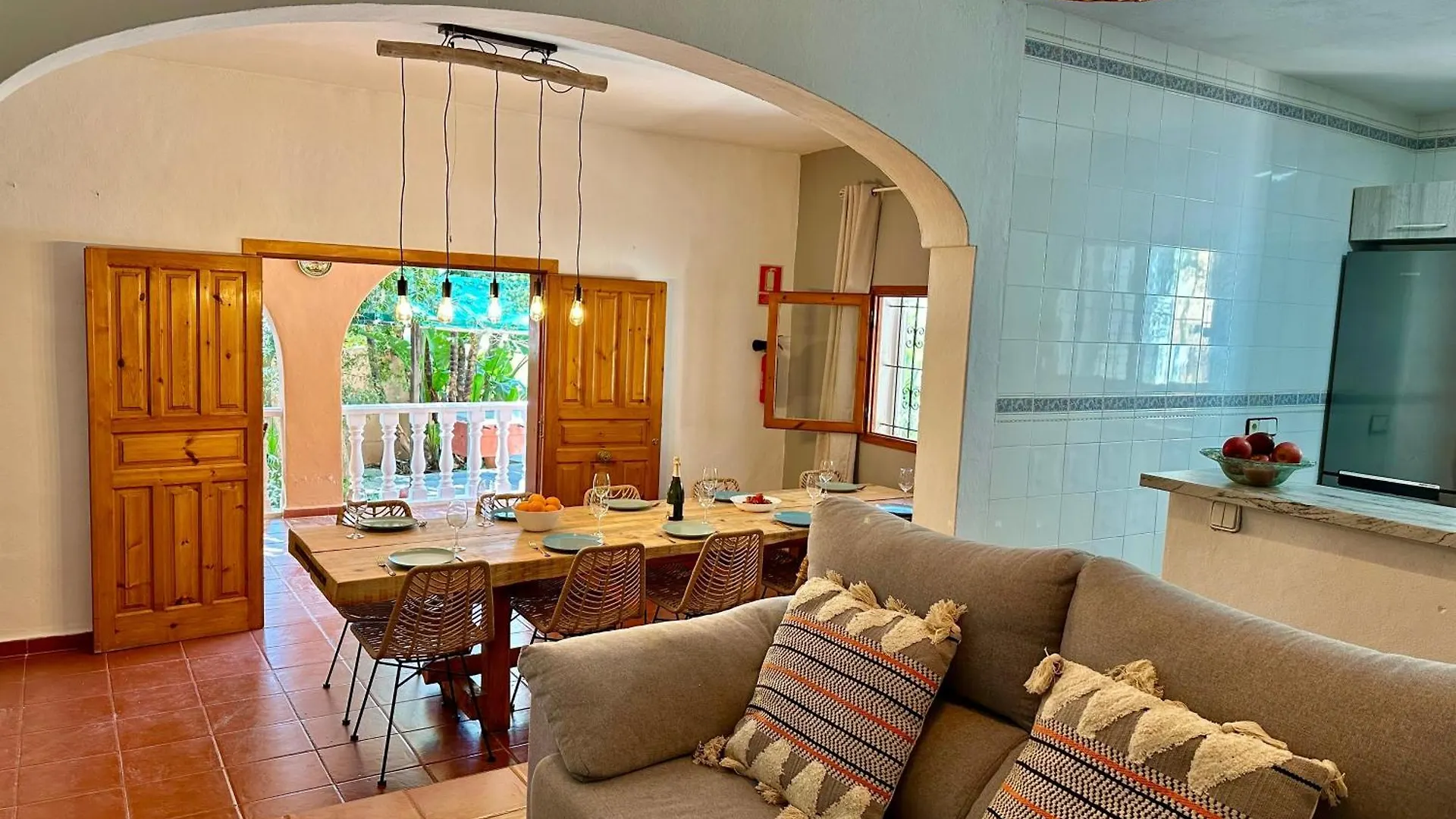 Villa In Playa Den Bossa & Ibiza Town 7Min, Bbq San José