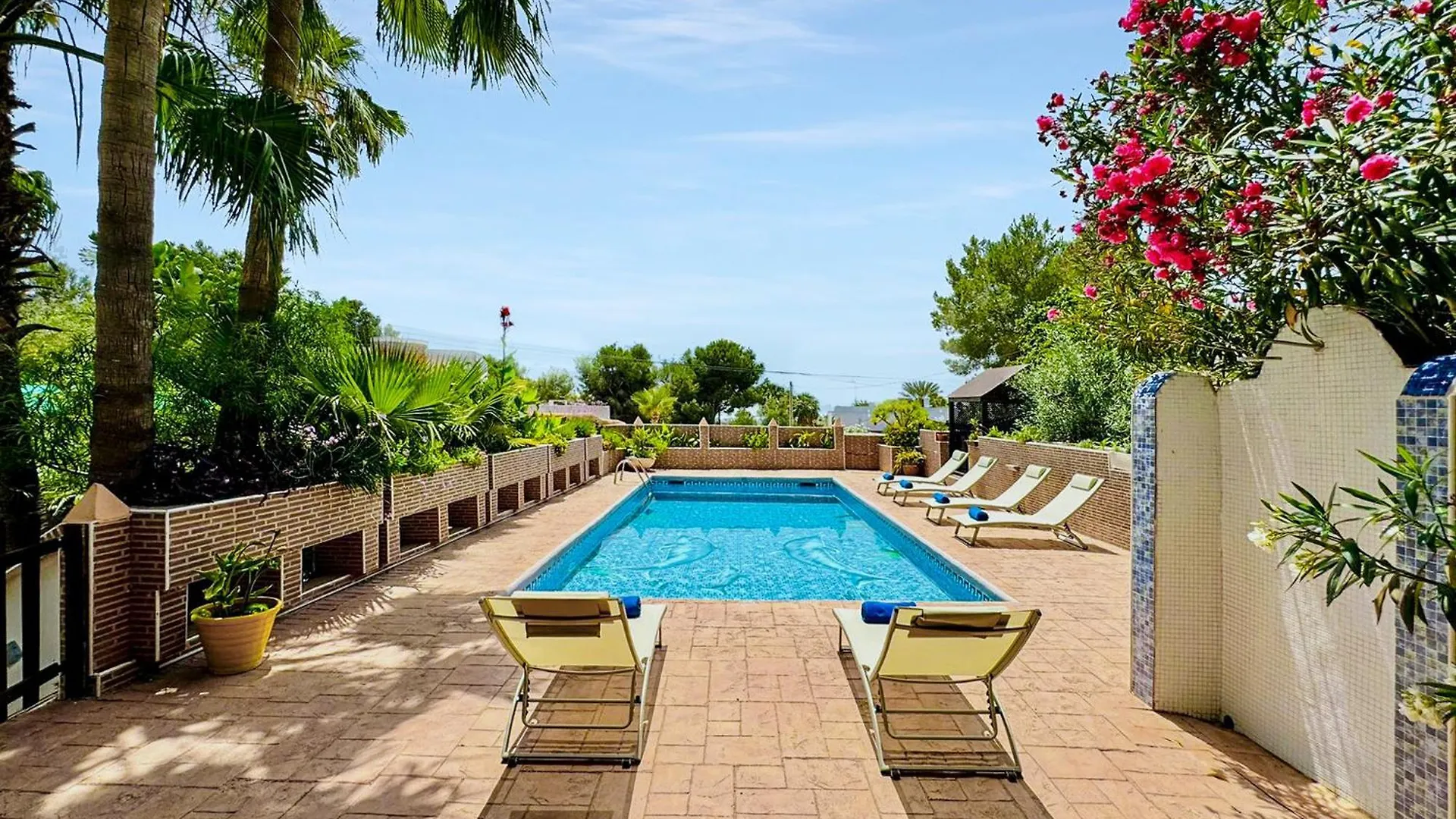 Villa In Playa Den Bossa & Ibiza Town 7Min, Bbq San José